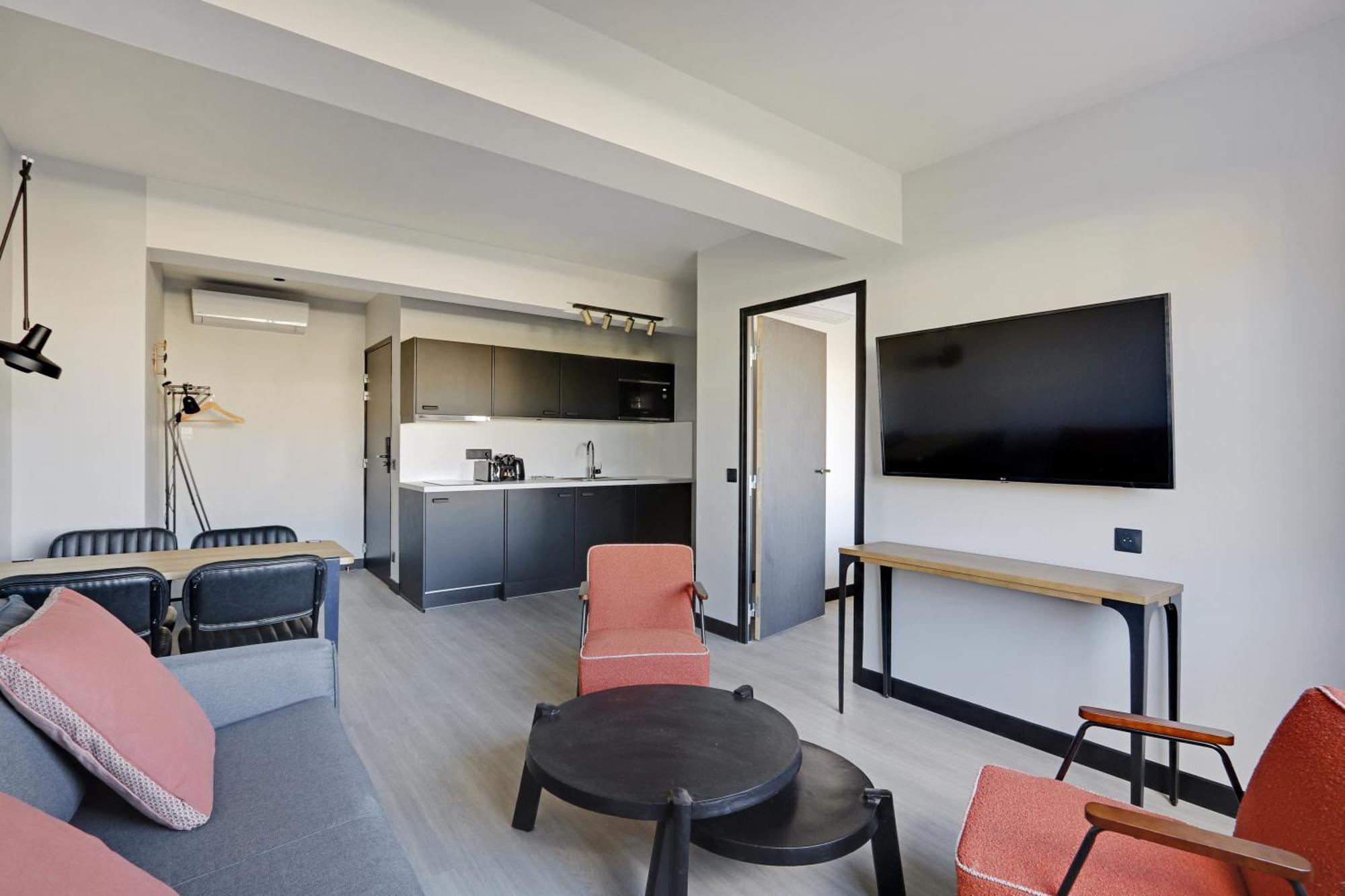Pick A Flat'S Apartments In In Parc Des Buttes Chaumonts - Rue Edouard Pailleron Paris Exterior foto